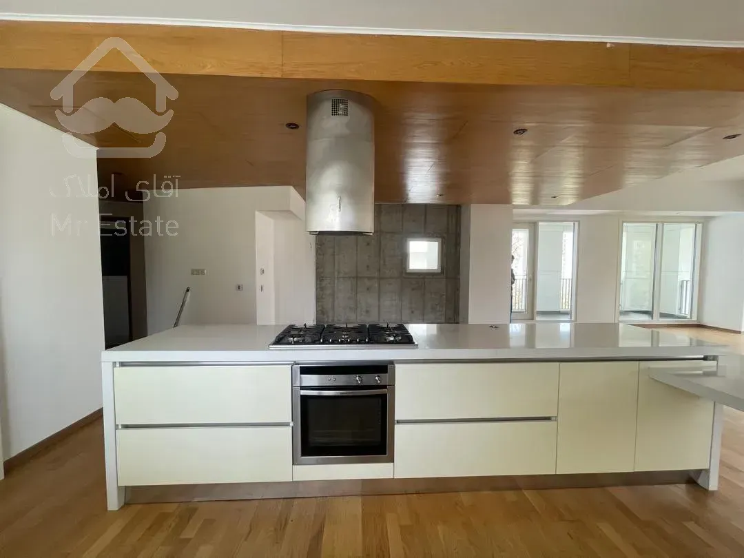 رهن آپارتمان ۲۶۰ متری در زعفرانیه