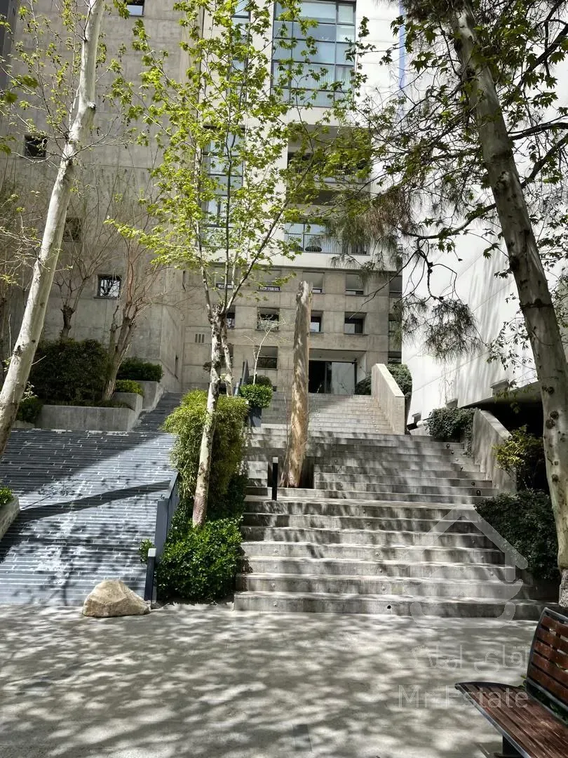 رهن آپارتمان ۲۶۰ متری در زعفرانیه