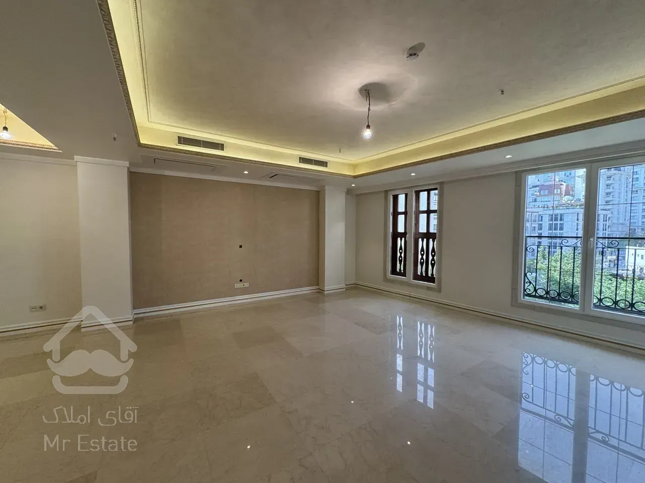 فروش آپارتمان ۱۵۷ متری در زعفرانیه