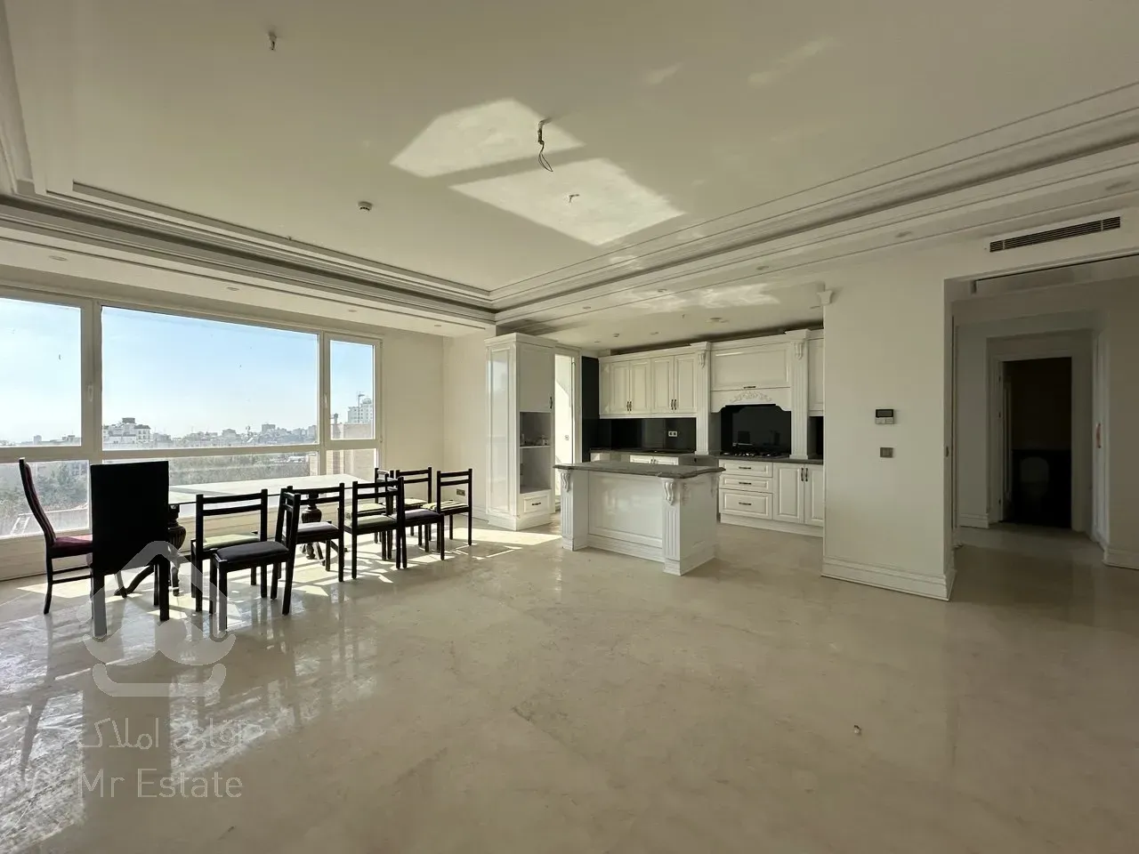 فروش آپارتمان ۱۳۰ متری در زعفرانیه