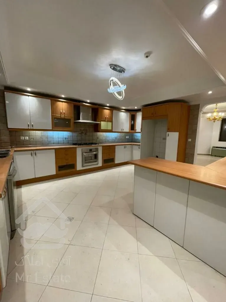 اجاره آپارتمان ۲۵۰ متری در زعفرانیه