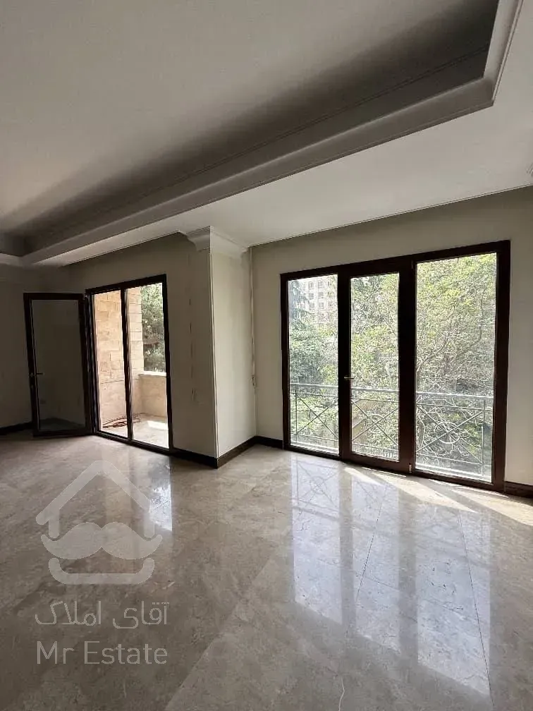 رهن آپارتمان ۲۲۰ متری در زعفرانیه