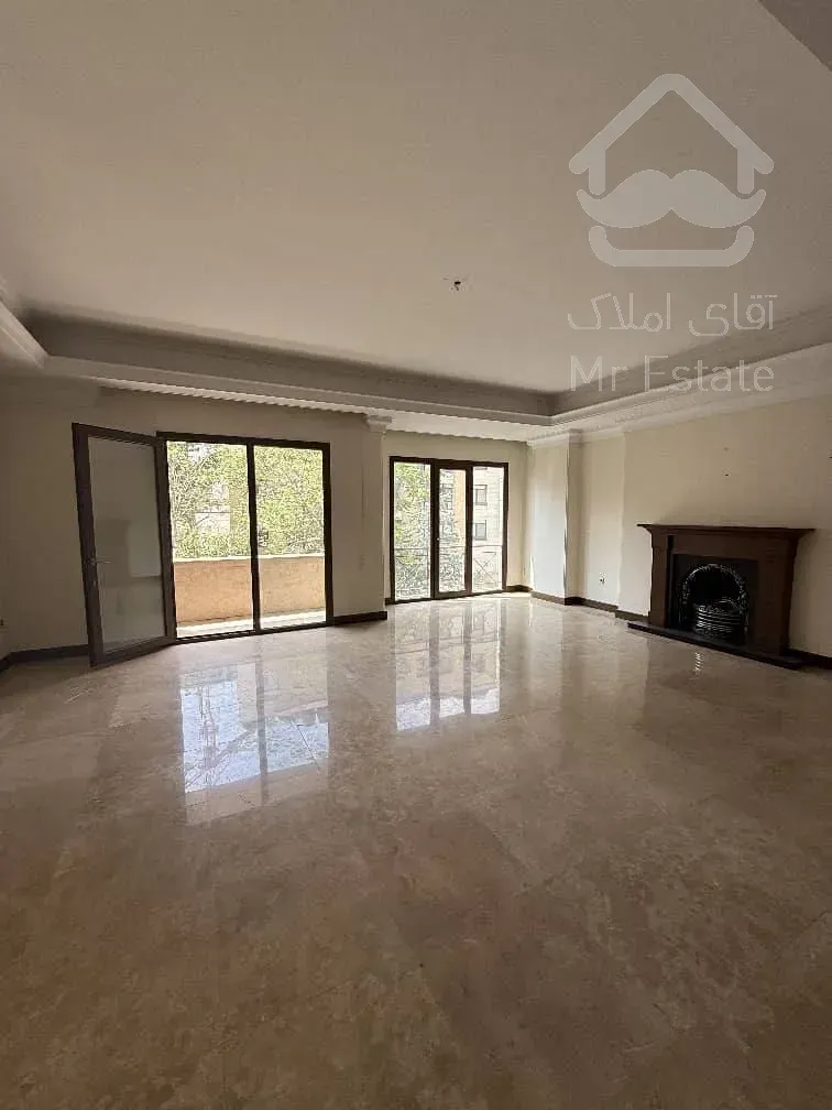 رهن آپارتمان ۲۲۰ متری در زعفرانیه