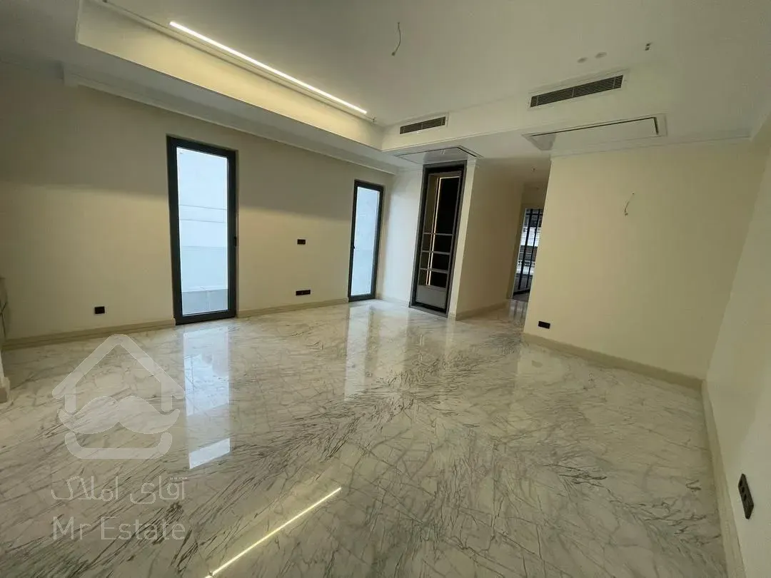 رهن آپارتمان ۳۱۵ متری در زعفرانیه