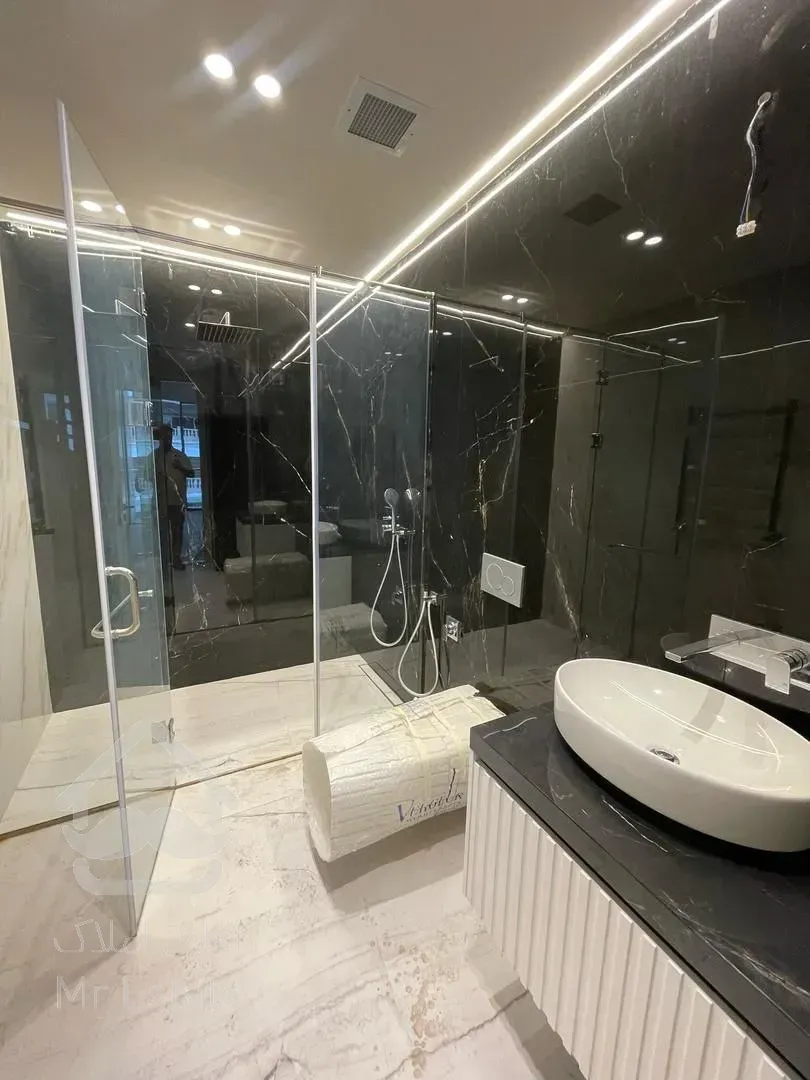 رهن آپارتمان ۳۱۵ متری در زعفرانیه