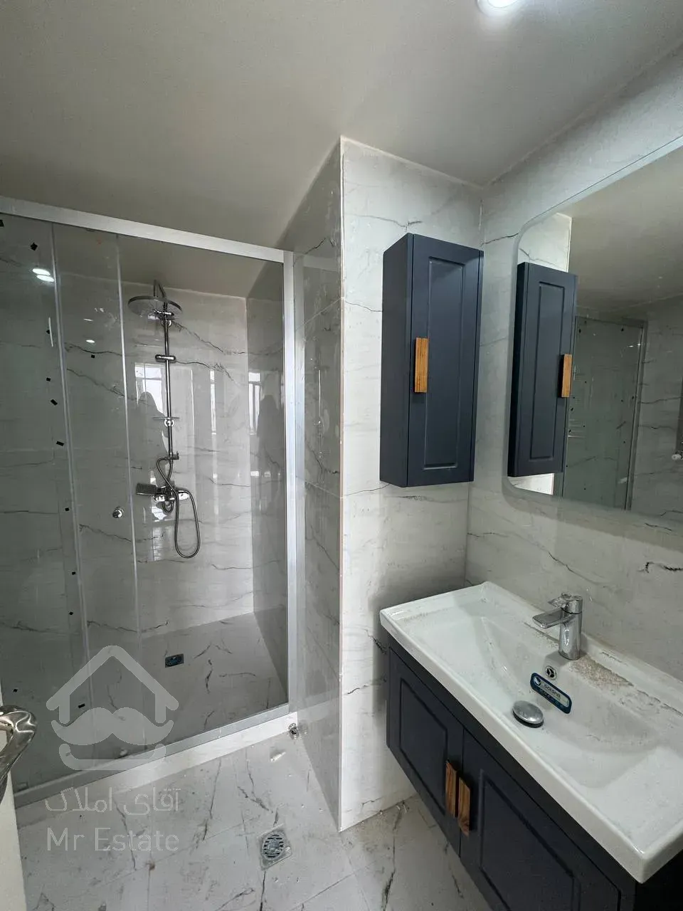 فروش آپارتمان 198 متری در زعفرانیه