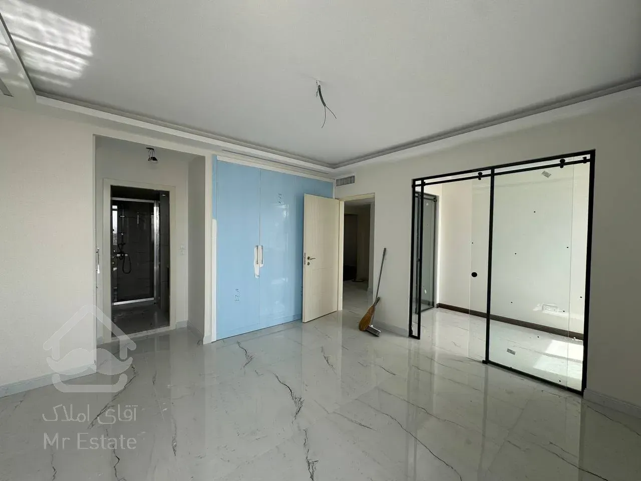 فروش آپارتمان 198 متری در زعفرانیه