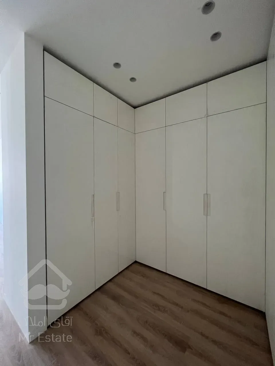 رهن برج مدرن ۲۶۰ متری در زعفرانیه