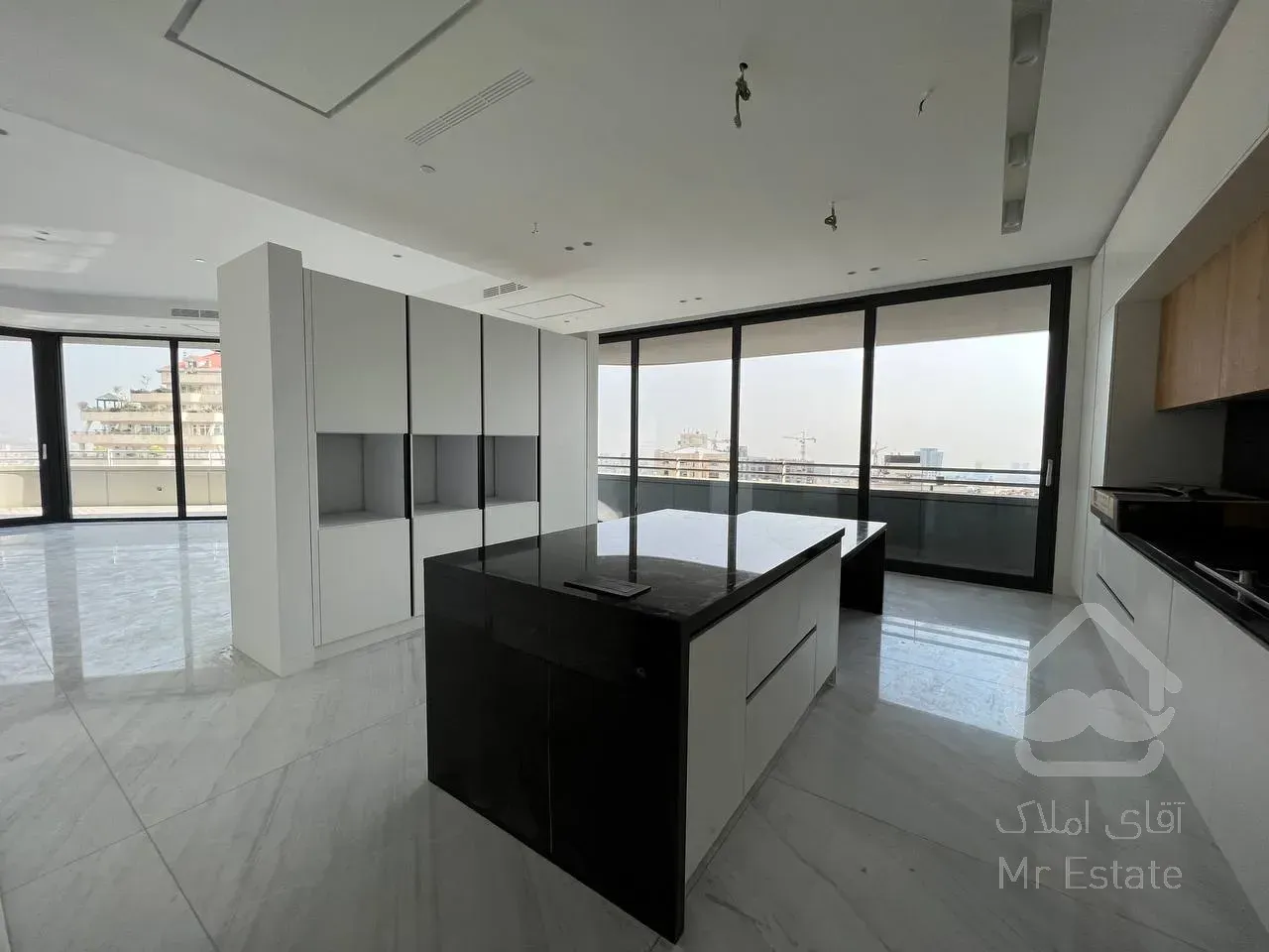 رهن برج مدرن ۲۶۰ متری در زعفرانیه