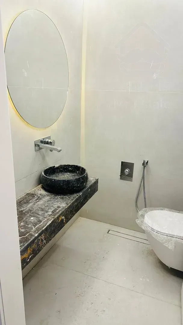 اجاره آپارتمان ۲۲۰ متری در زعفرانیه