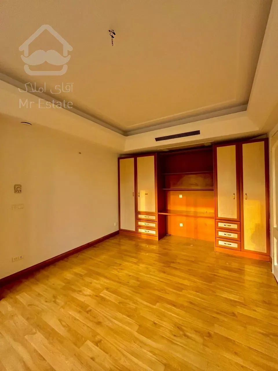 فروش آپارتمان ۱۷۵ متری در زعفرانیه