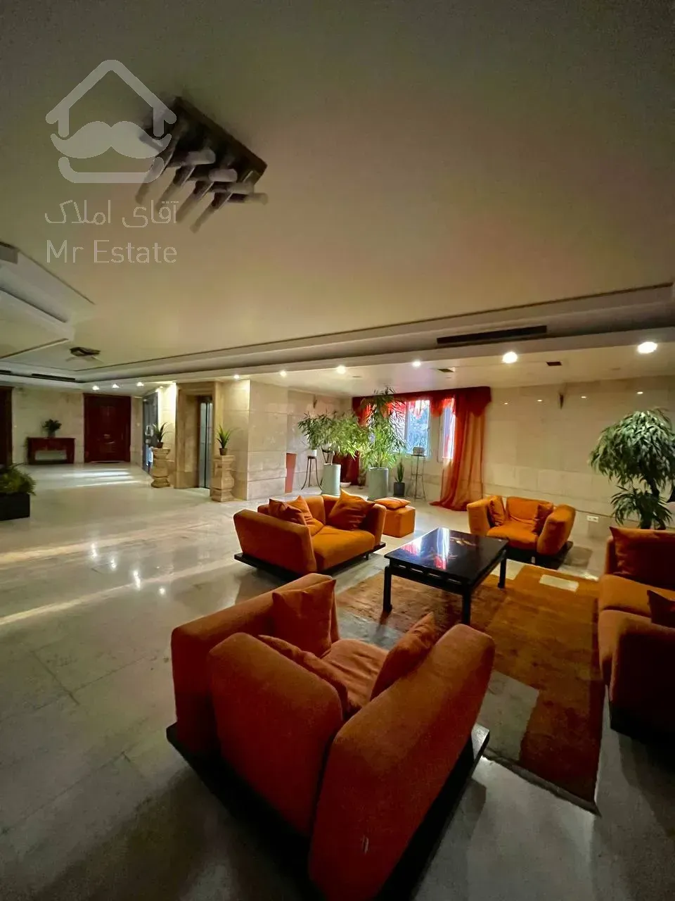 فروش آپارتمان ۱۷۵ متری در زعفرانیه