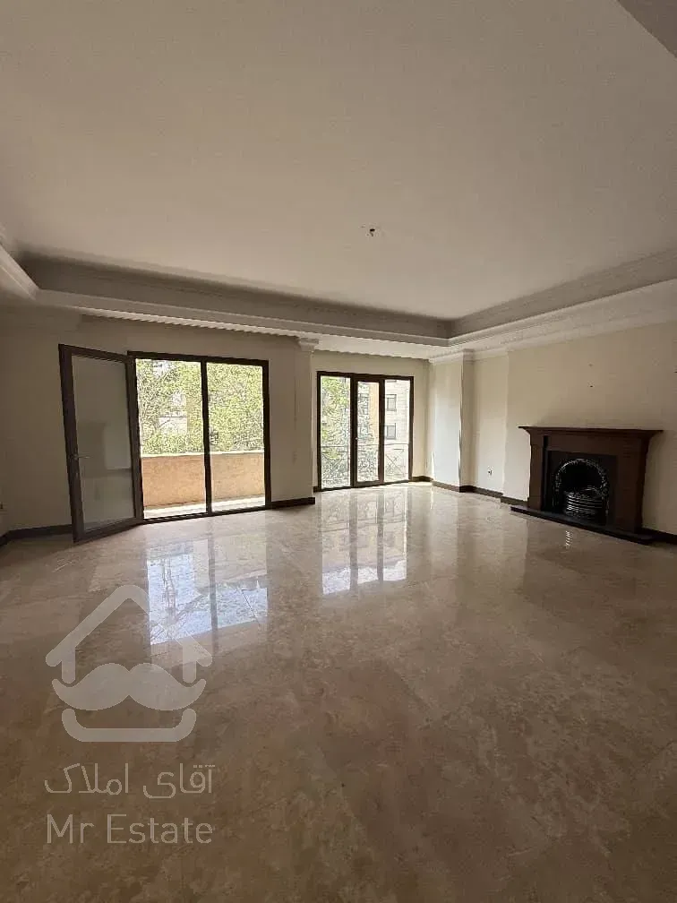 رهن آپارتمان ۲۲۰ متری در زعفرانیه