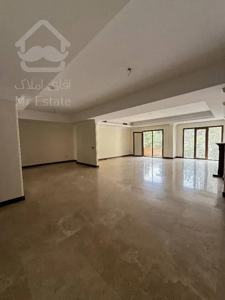 رهن آپارتمان ۲۲۰ متری در زعفرانیه