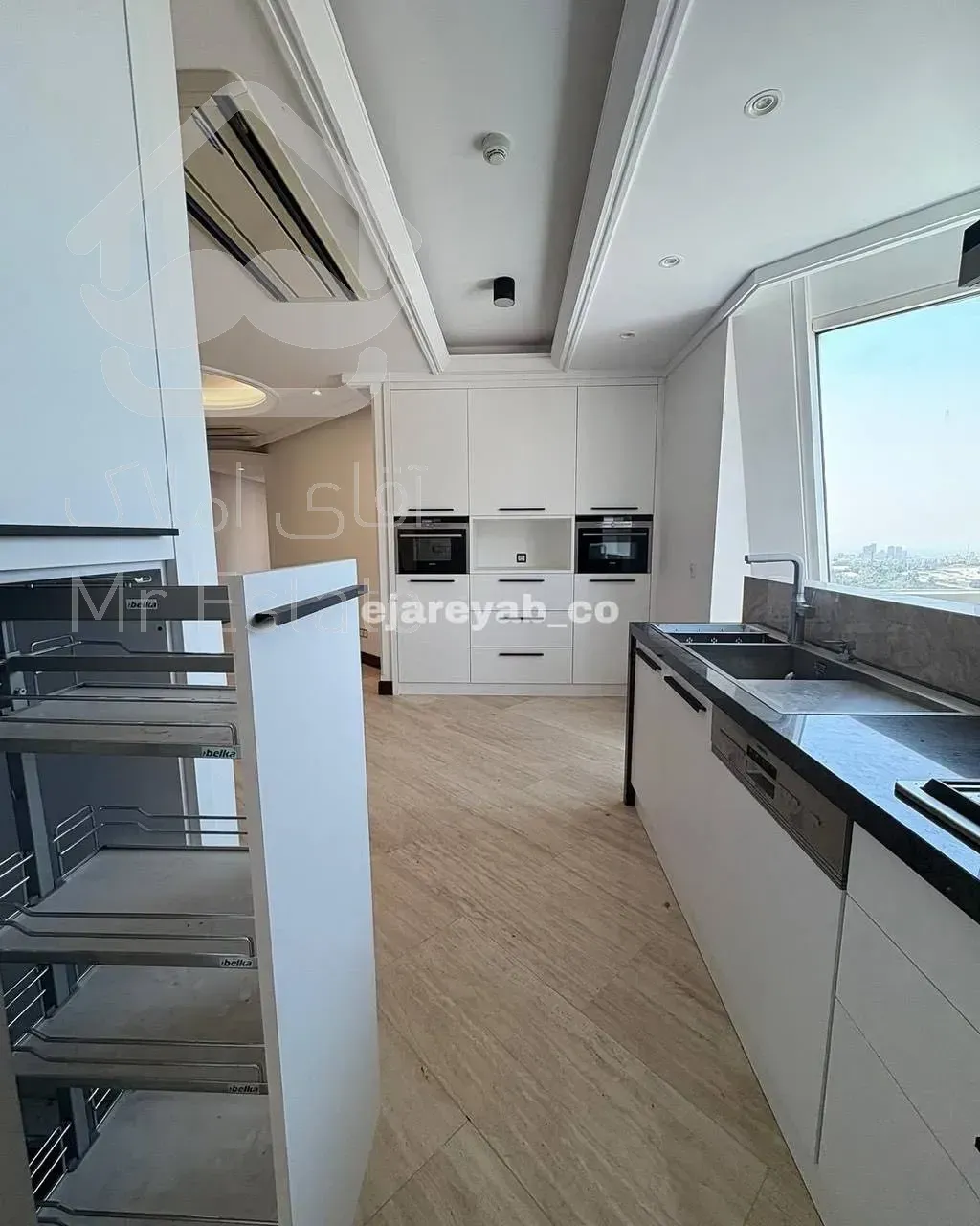 رهن برج باغ ۲۶۰ متری در محمودیه