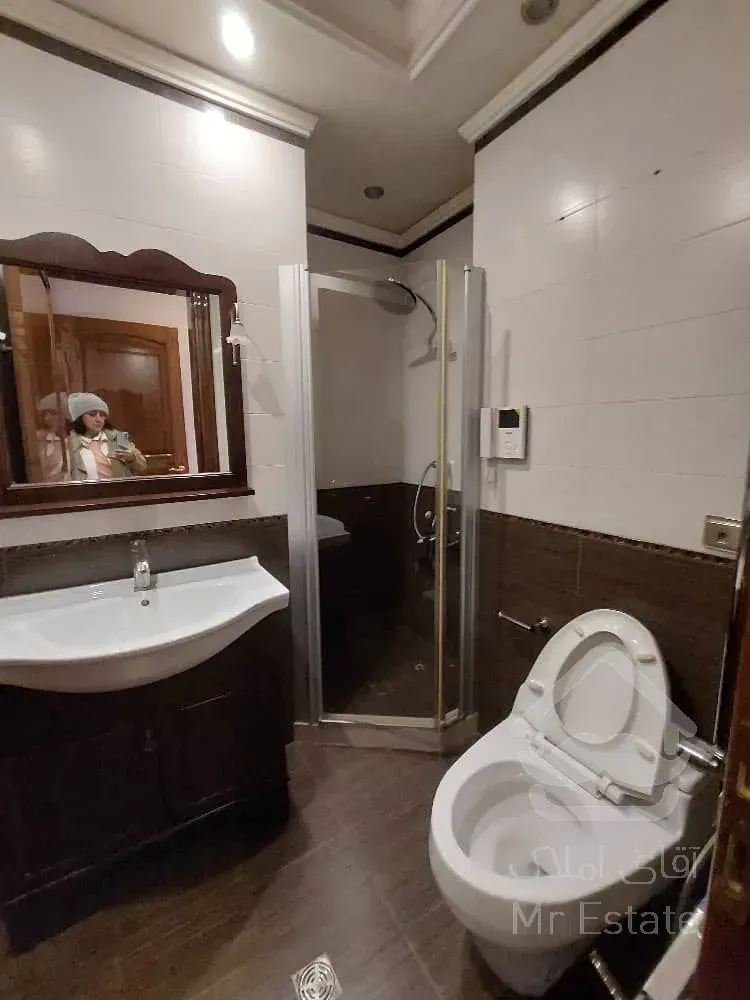 رهن آپارتمان ۳۳۰ متری در زعفرانیه