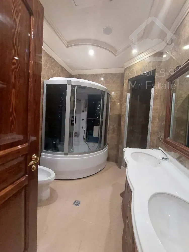 رهن آپارتمان ۳۳۰ متری در زعفرانیه