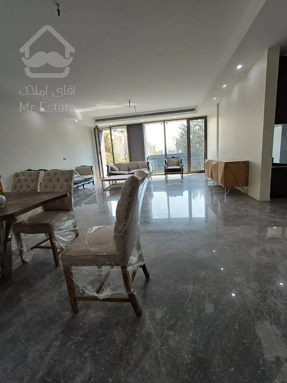 فروش آپارتمان ۲۵۰ متری در محمودیه