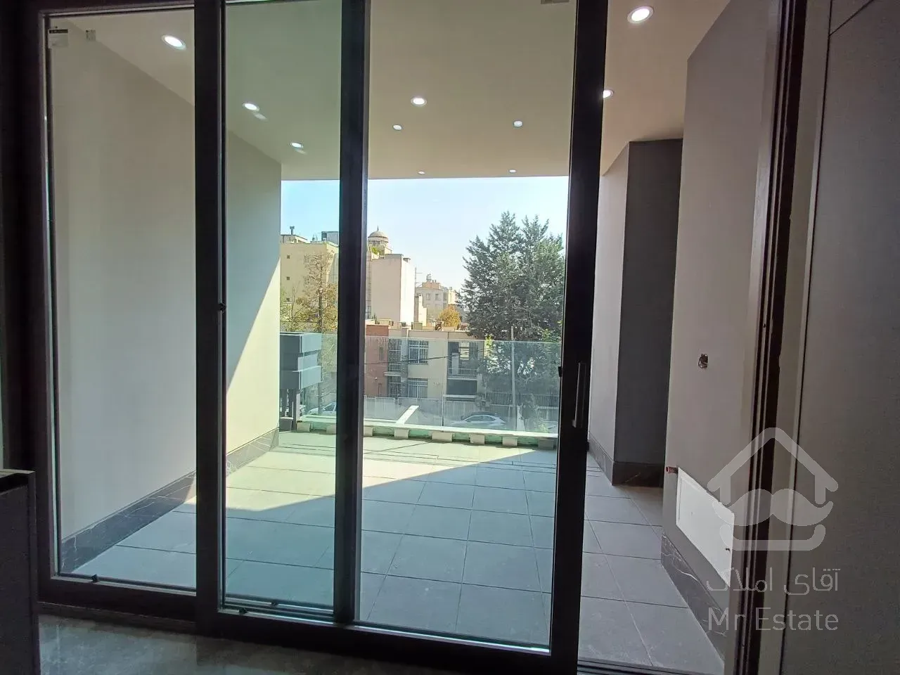 فروش آپارتمان ۲۵۰ متری در محمودیه