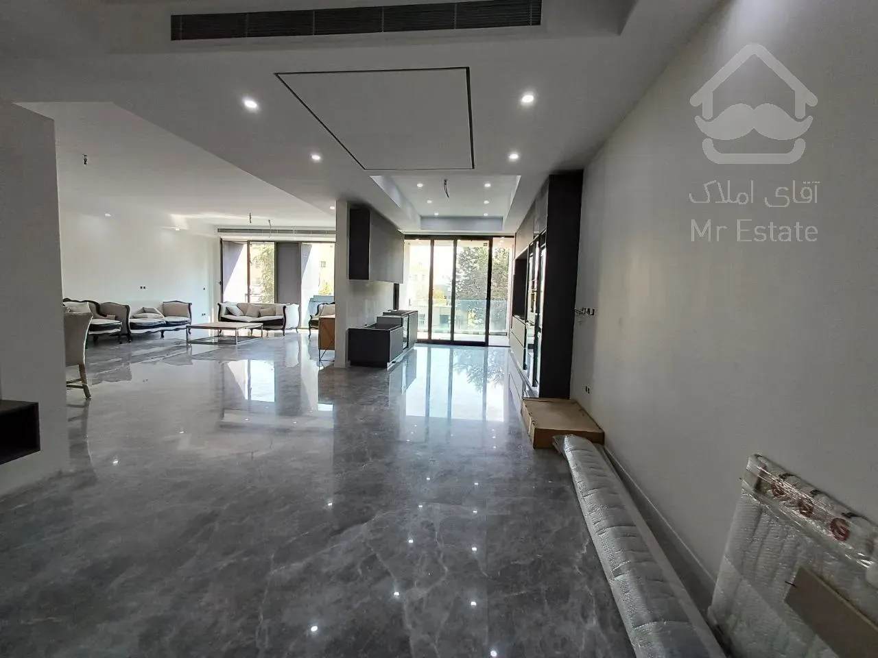 فروش آپارتمان ۲۵۰ متری در محمودیه