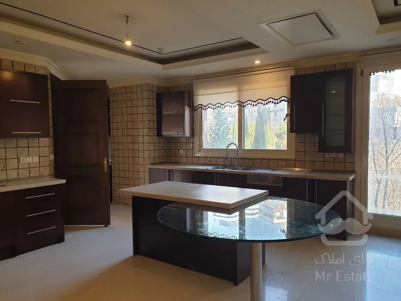 اجاره برج باغ ۳۳۰ متری در ولنجک