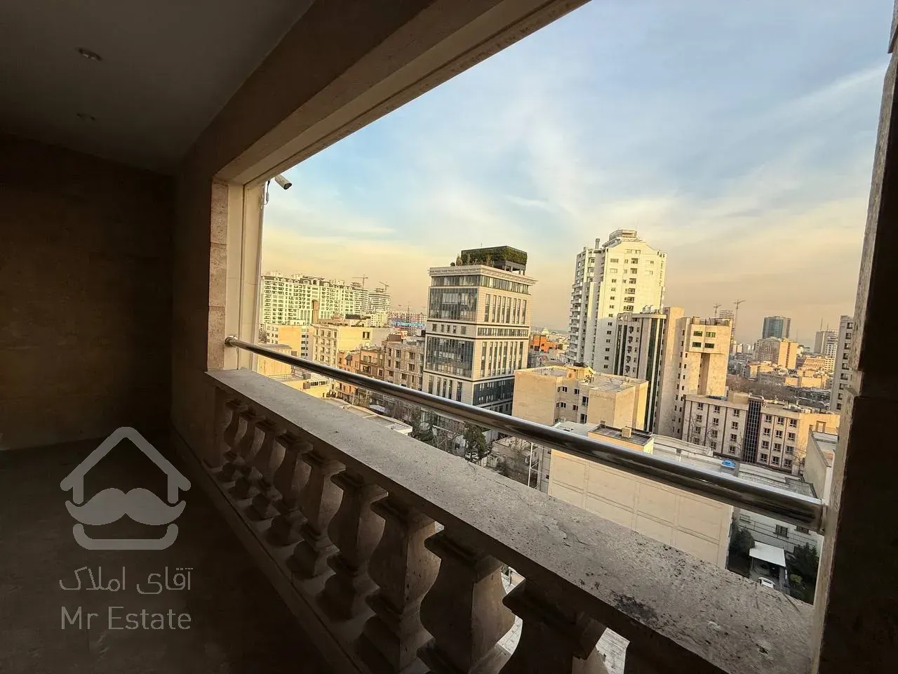 فروش آپارتمان ۲۴۰ متری در محمودیه