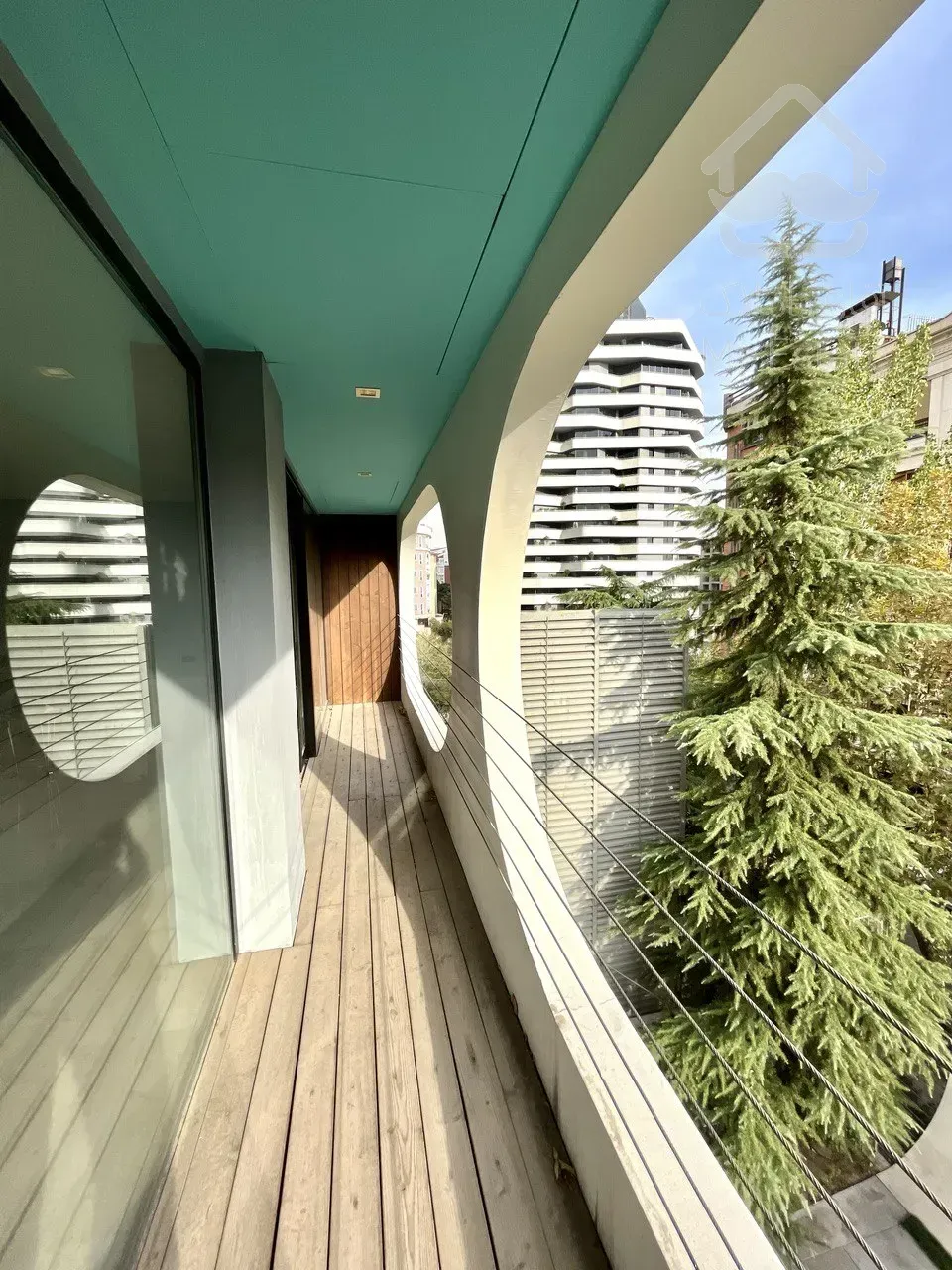 فروش آپارتمان ۲۱۷ متری در زعفرانیه