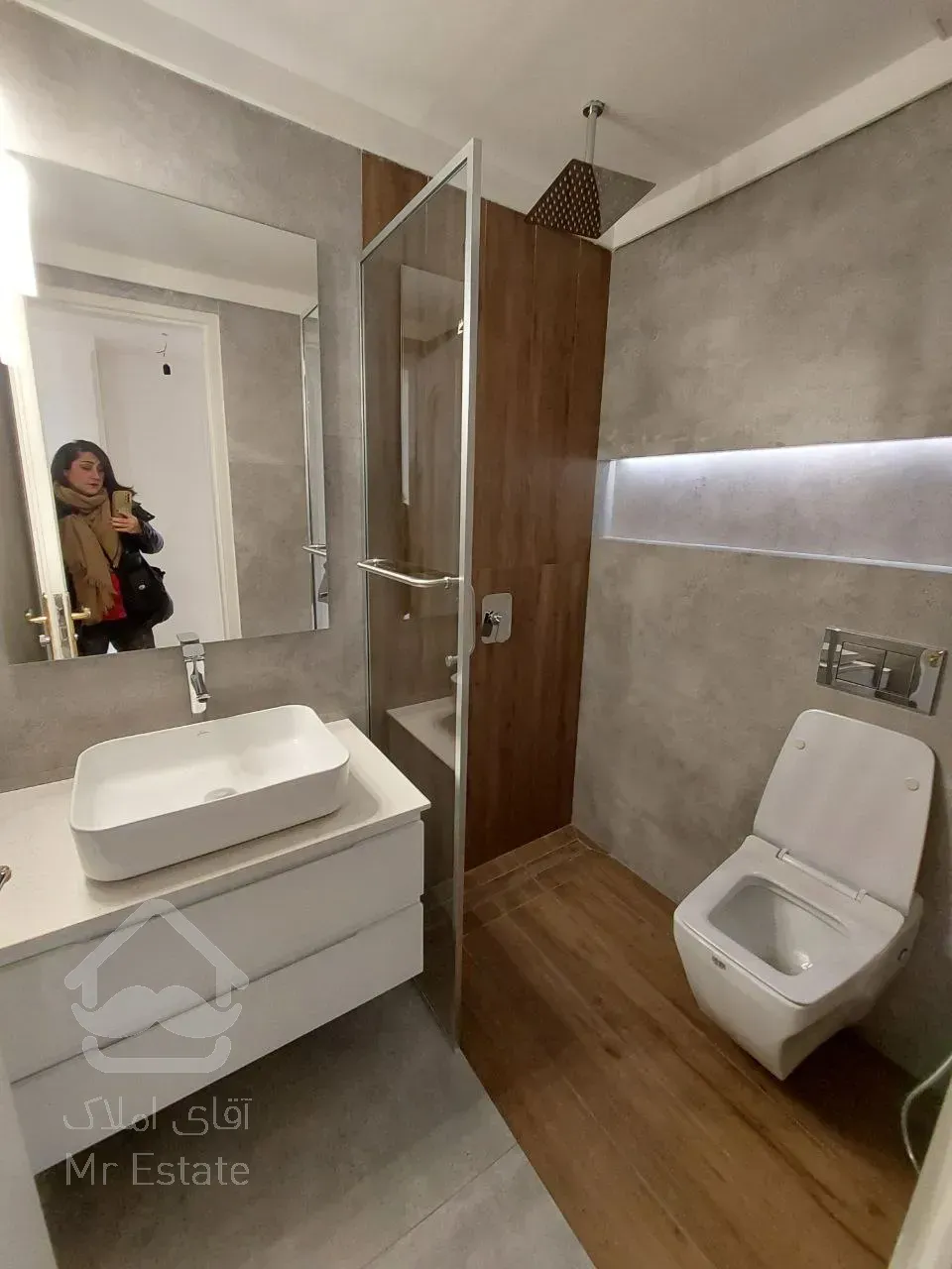 رهن آپارتمان 340 متری در زعفرانیه