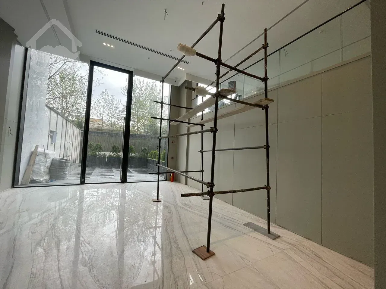 رهن آپارتمان ۳15 متری در زعفرانیه