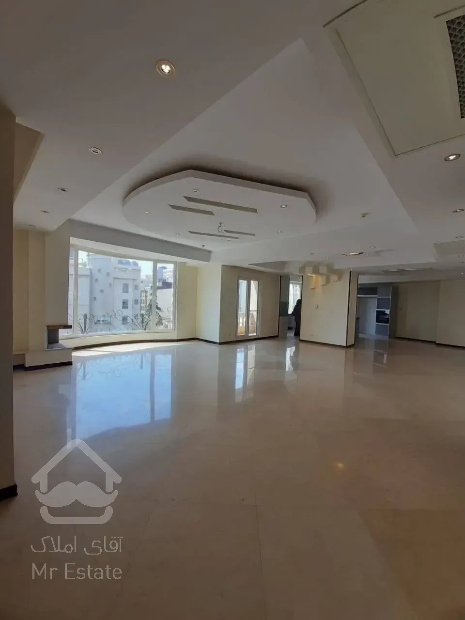 اجاره‌ آپارتمان ۲۱۰ متری در زعفرانیه