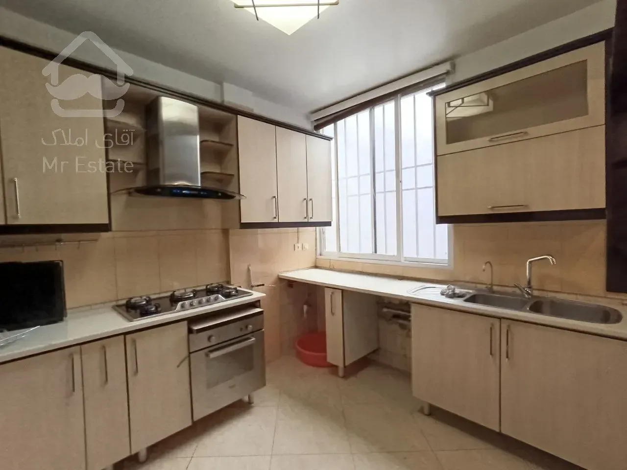 اجاره‌ آپارتمان ۱۳۰ متری در محمودیه