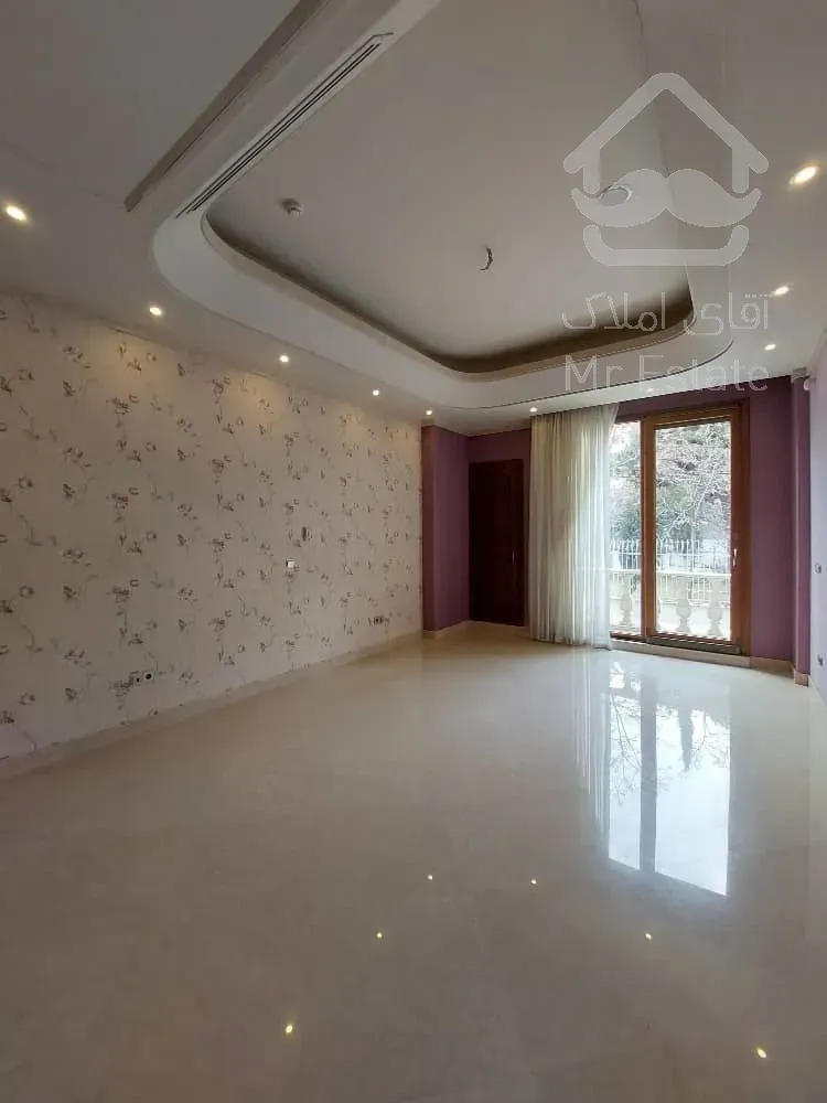 رهن آپارتمان ۳۳۰ متری در زعفرانیه