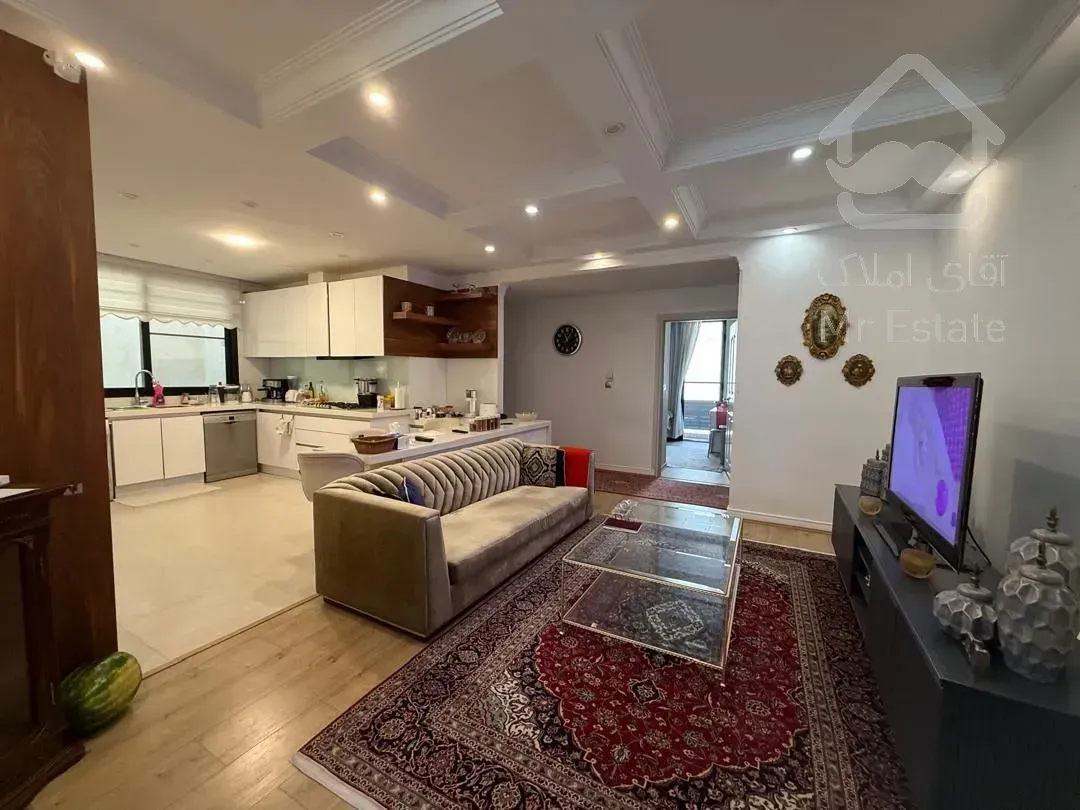 اجاره آپارتمان ۱۹۶ متری در زعفرانیه