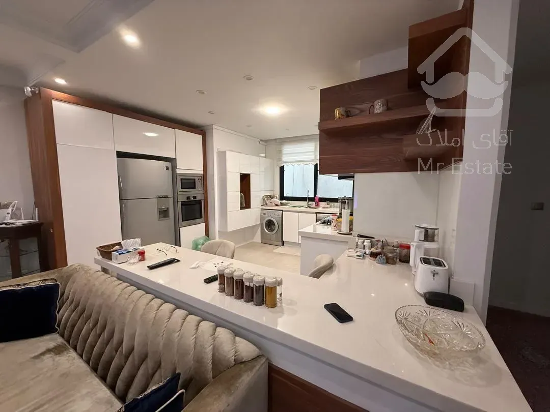 اجاره آپارتمان ۱۹۶ متری در زعفرانیه