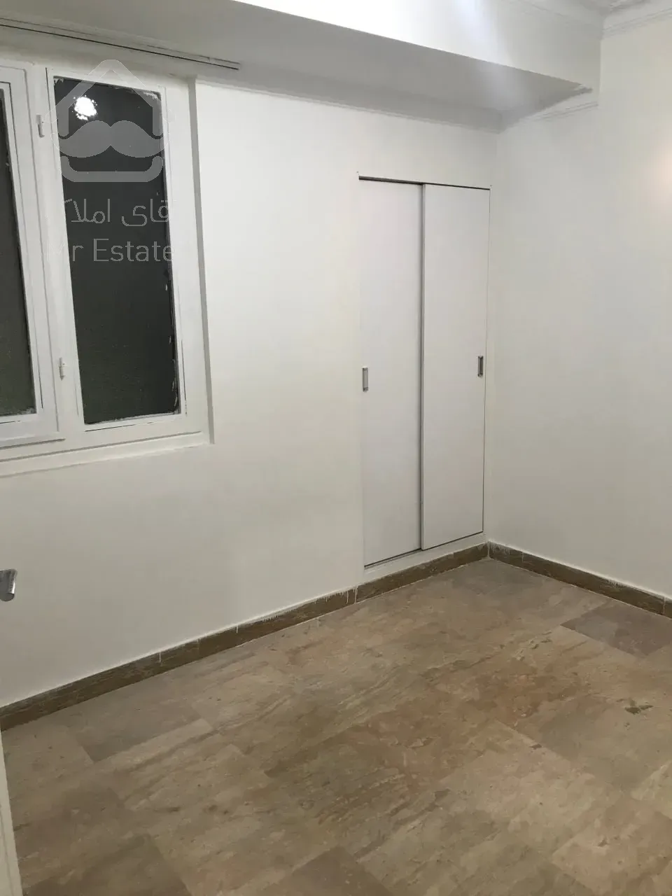 آپارتمان دوخوابه،۱۱۰متر،با ۲ پارکینگ سندی