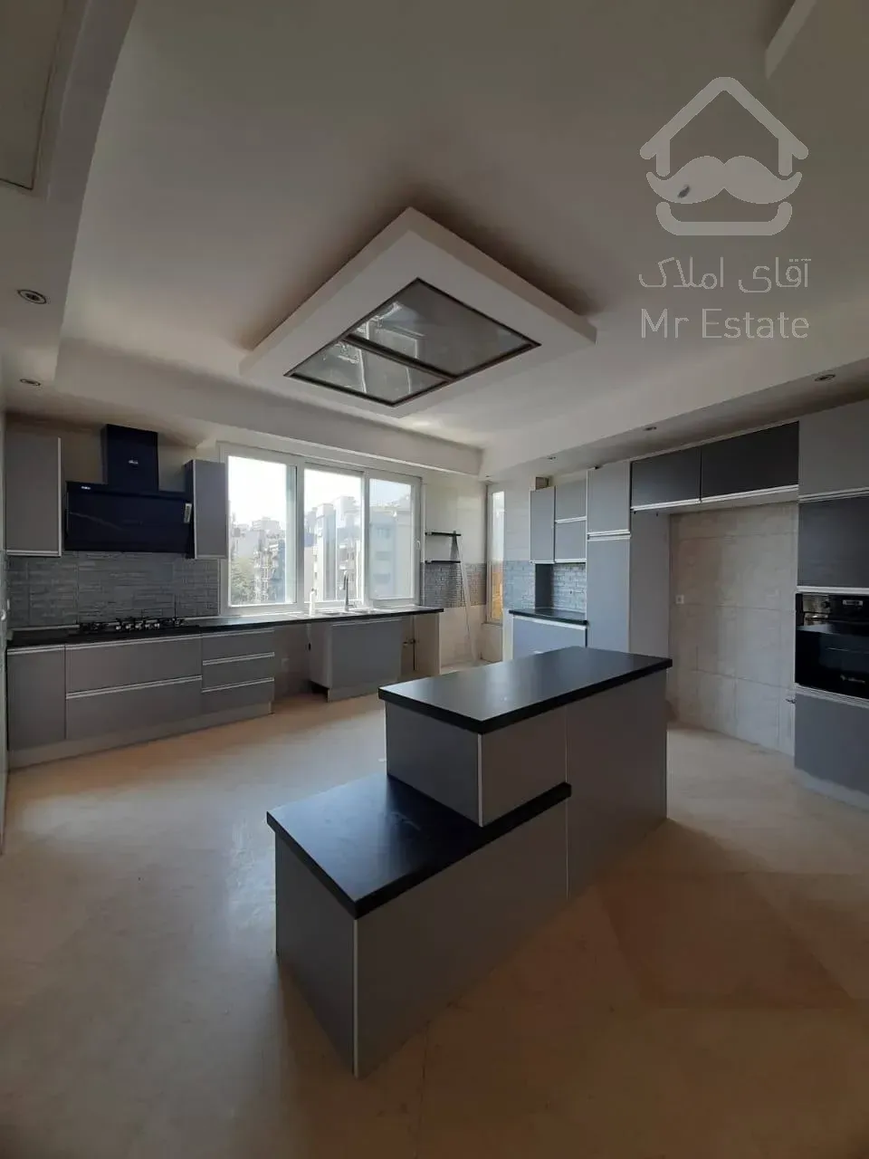 اجاره آپارتمان ۲۱۱ متری در زعفرانیه