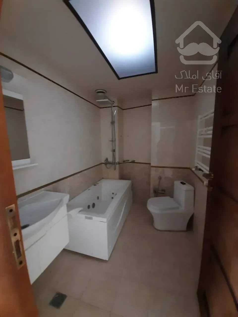 اجاره آپارتمان ۲۱۱ متری در زعفرانیه