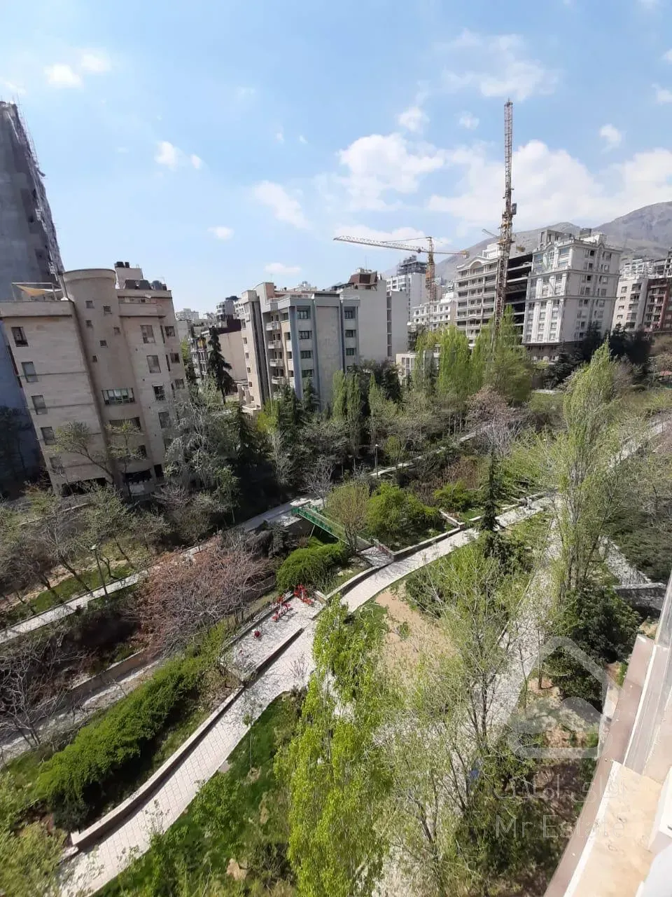 اجاره آپارتمان ۲۱۱ متری در زعفرانیه