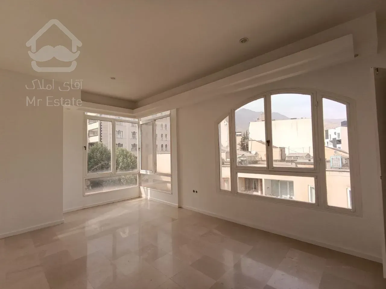 رهن آپارتمان ۲۶۰ متری در زعفرانیه