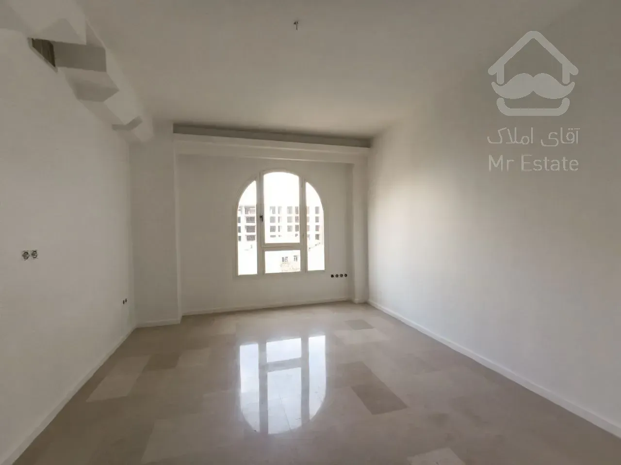 رهن آپارتمان ۲۶۰ متری در زعفرانیه