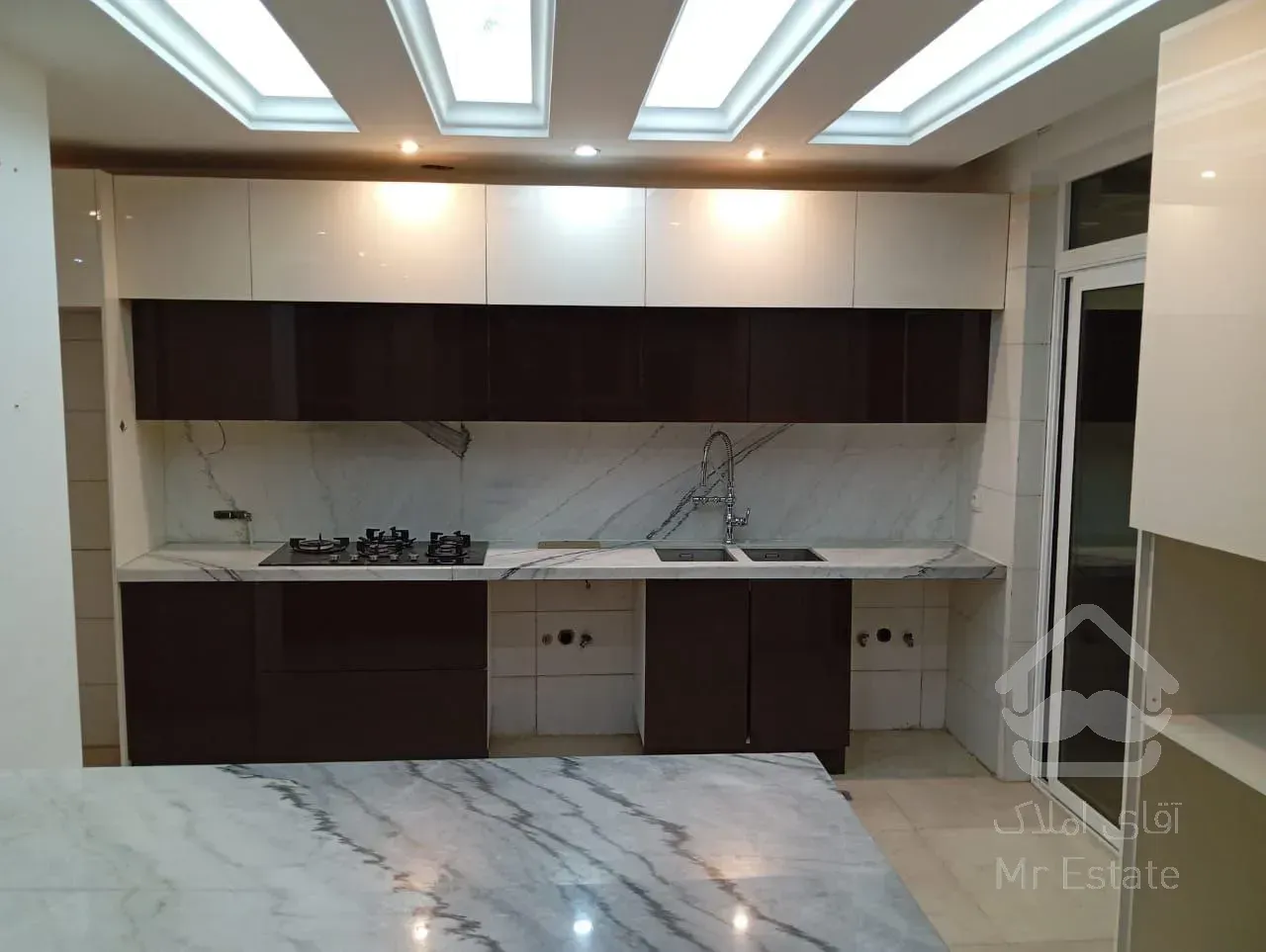 اجاره آپارتمان ۲۰۰ متری در زعفرانیه