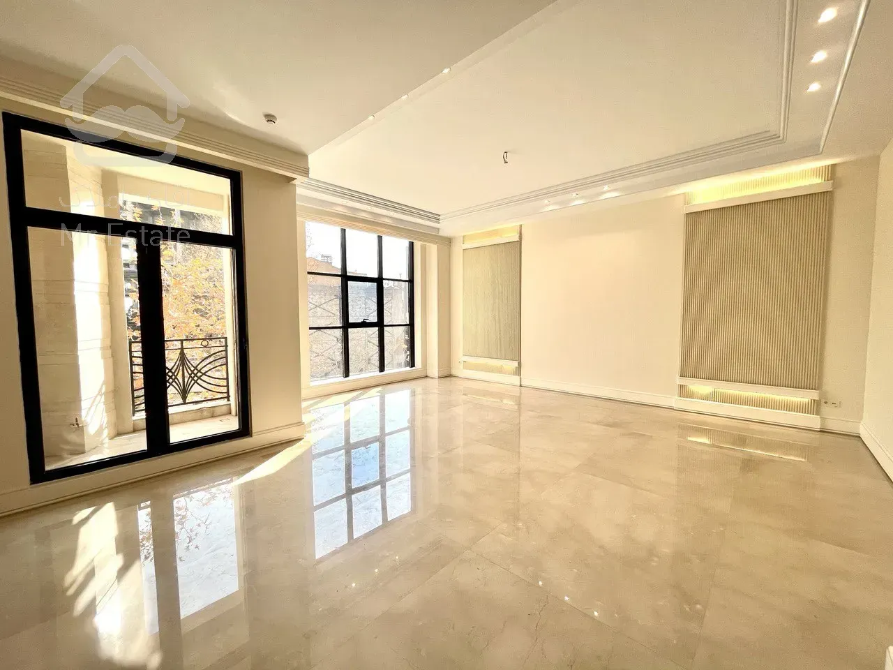 فروش آپارتمان ۲۱۵ متری در زعفرانیه