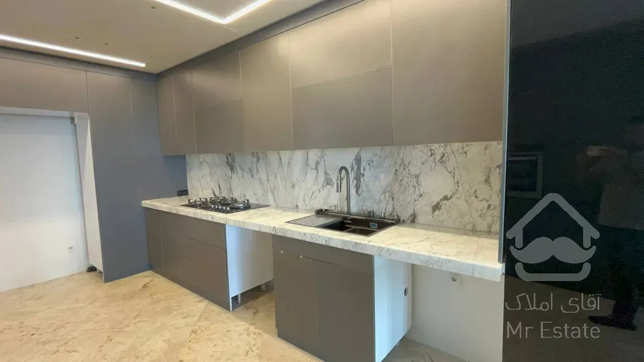 رهن آپارتمان 240 متری در زعفرانیه