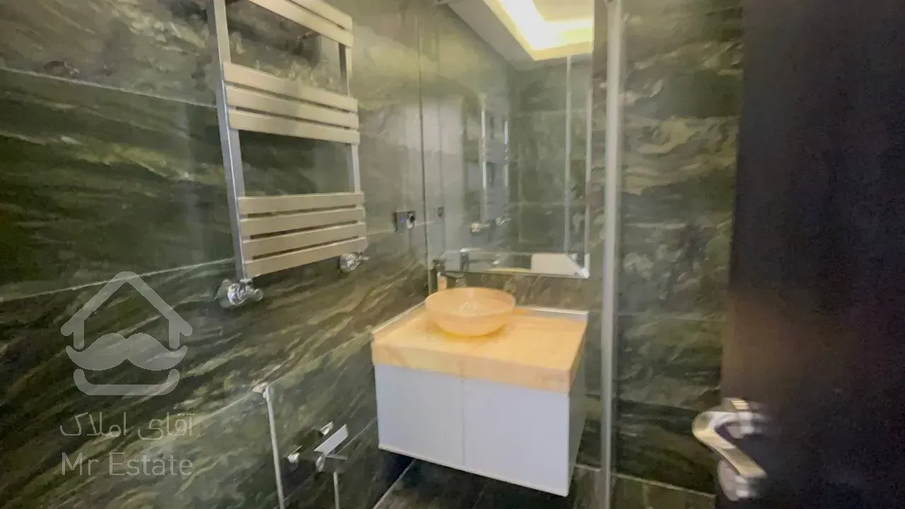 رهن آپارتمان 240 متری در زعفرانیه