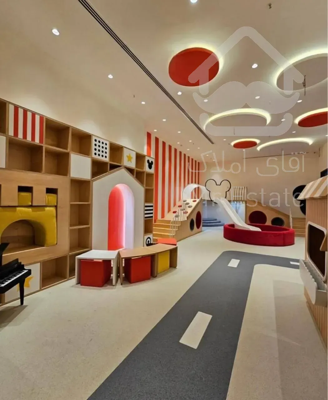 فروش برج باغ ۳۰۰ متری در زعفرانیه