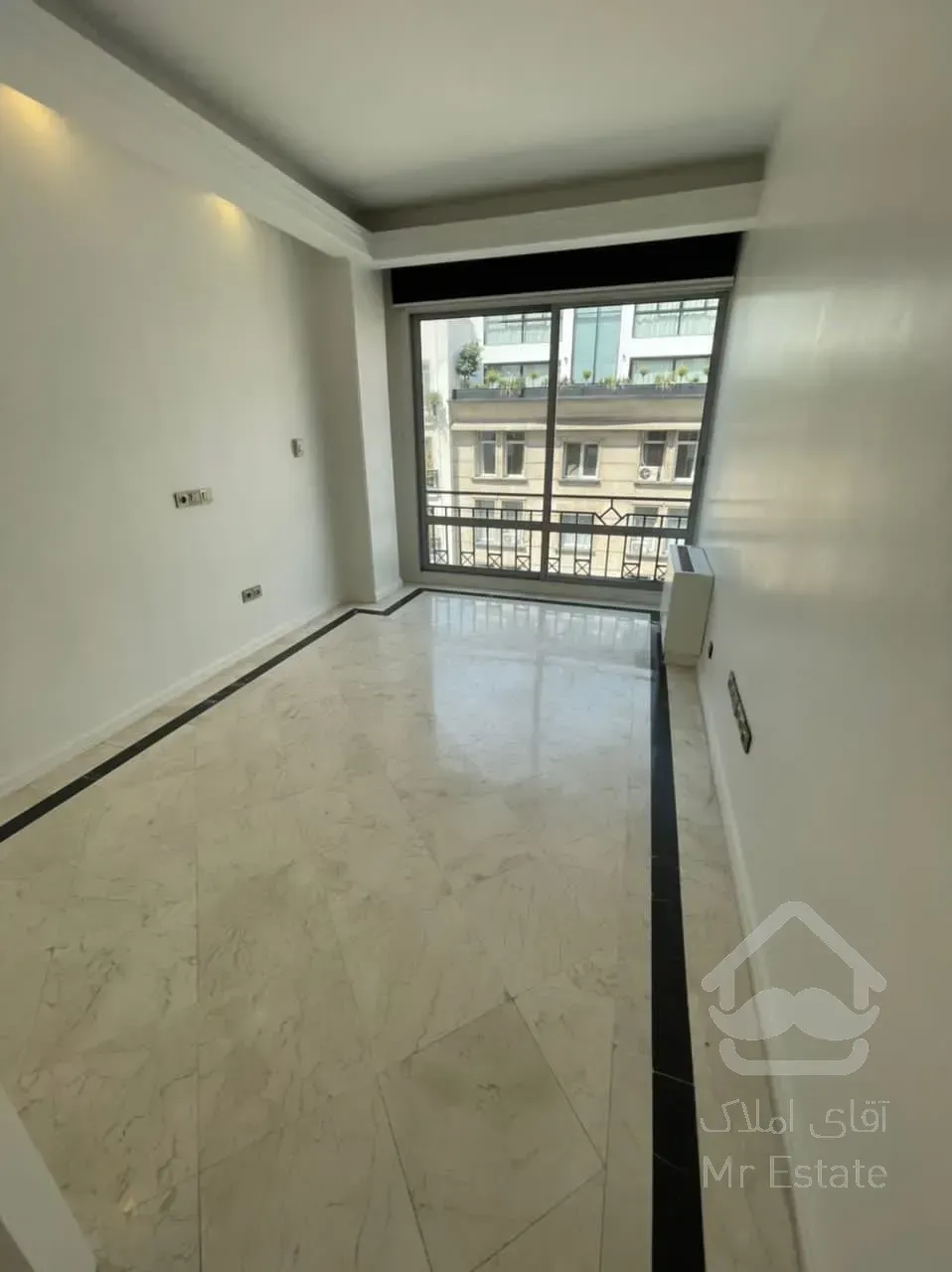 فروش آپارتمان ۲۳۰ متری در زعفرانیه