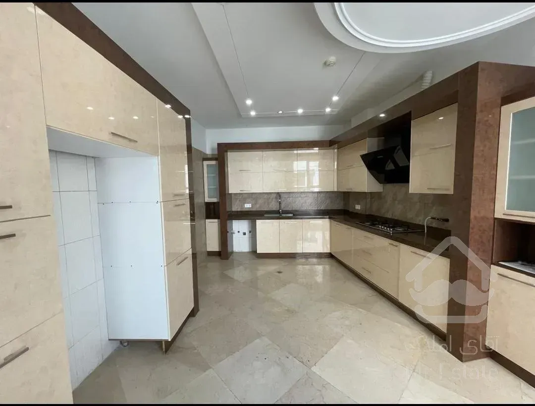 اجاره آپارتمان 260 متری در زعفرانیه