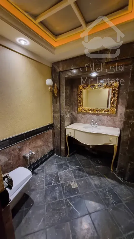 فروش آپارتمان 275 متری در زعفرانیه