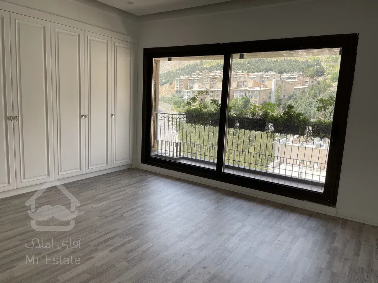 فروش برج باغ ۲۲۰ متری در ولنجک