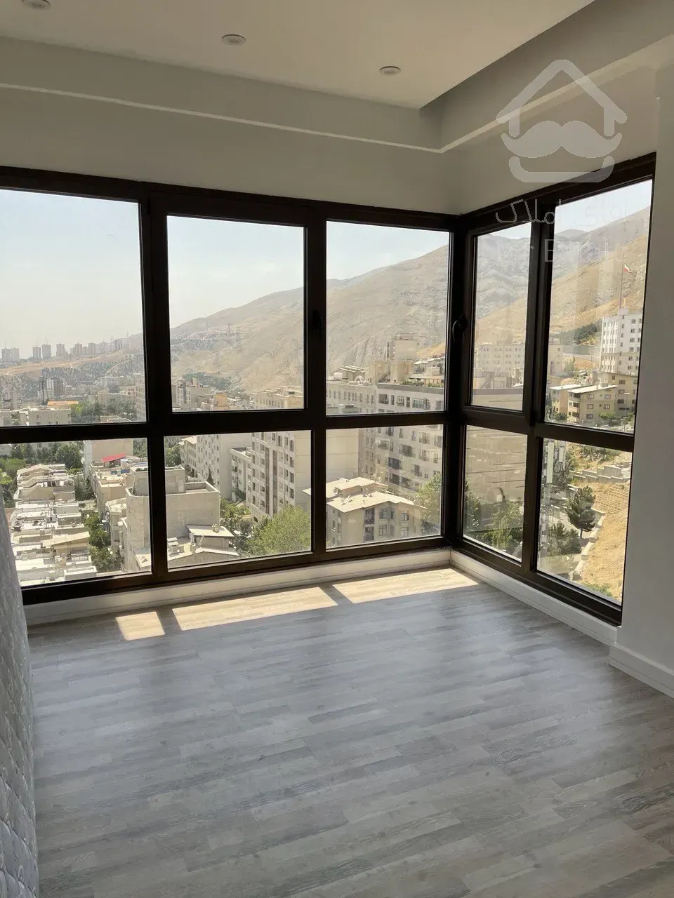 فروش برج باغ ۲۲۰ متری در ولنجک